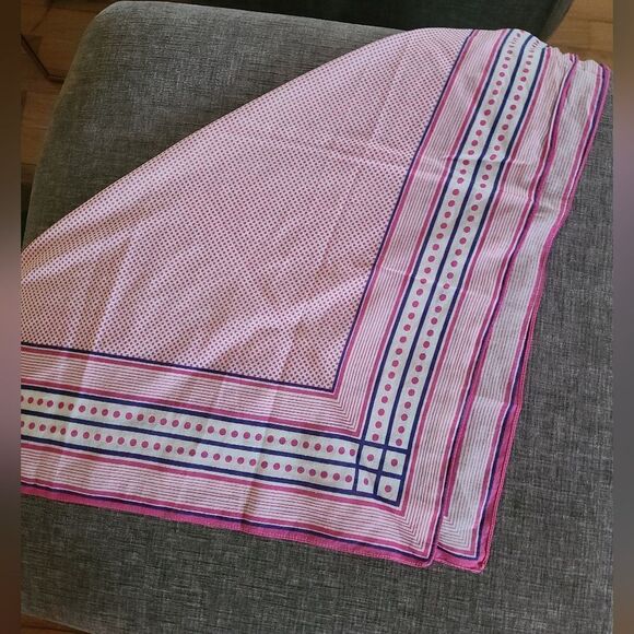 Vintage 60s Handstitched Sheer Bandana Hankerchief - Picture 4 of 7